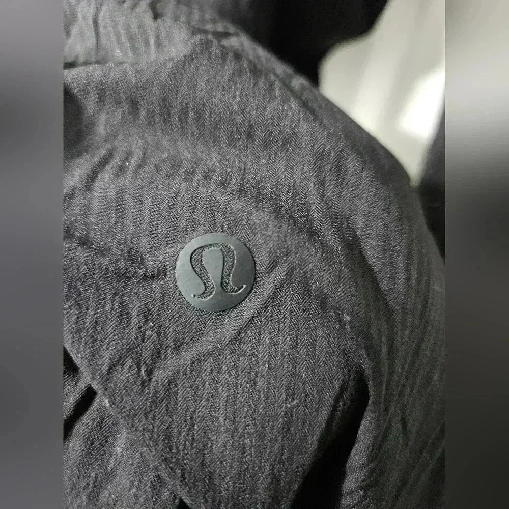 Lululemon Beyond the Studio Jogger - Picture 4 of 6